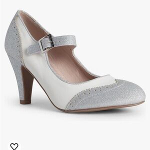 Sparkly silver Oxford Mary Jane Pumps/Heels